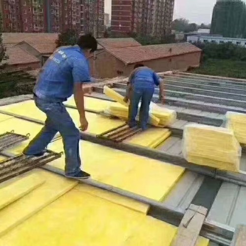 玻璃棉板施工現場