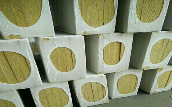 鋼構房巖棉板的特點